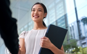 Slay On Your Big Day: Beauty Tips For Job Interviews